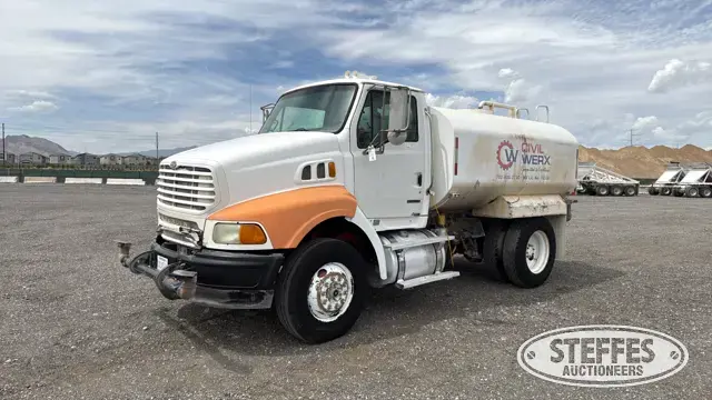 2005 Sterling L8500 2,000 gal.