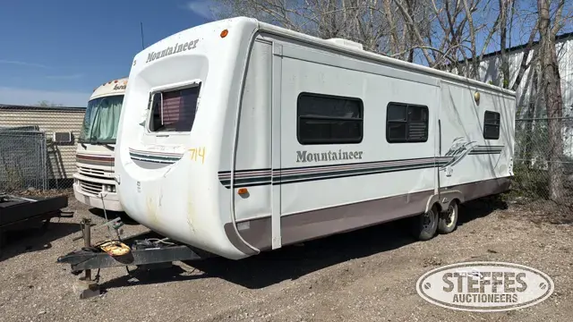 2003 Keystone Mountaineer VR1 305KS