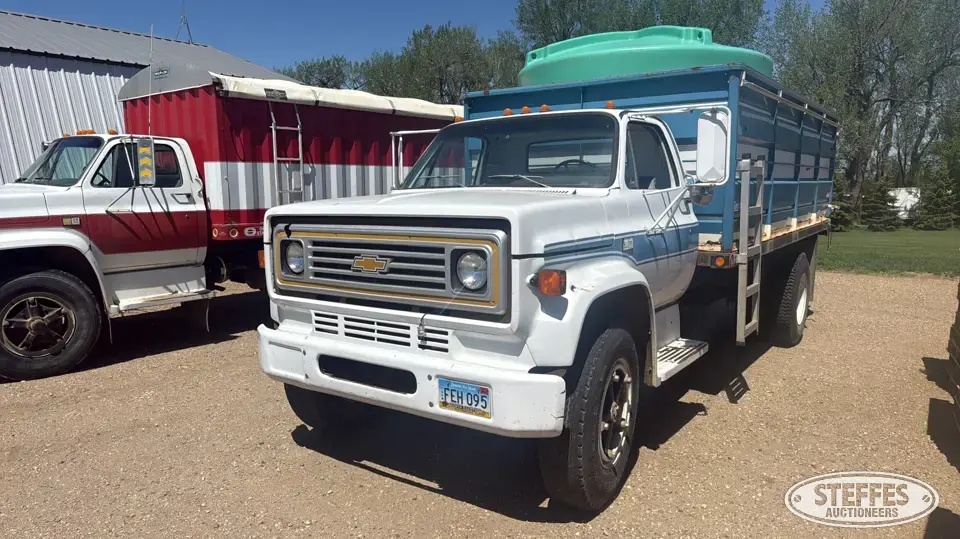 1987 Chevrolet C70 Custom Deluxe Grain Truck
