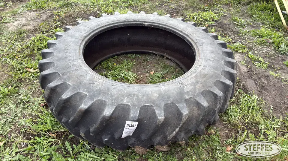Firestone 18.4R42 tire Tractor-Implement Tire