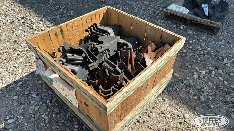 John Deere knock-on sweeps Ag Equipment Part