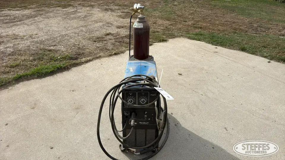 Miller Millermatic 250 Welding