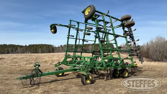 John Deere 2410