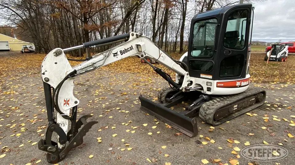 2006 Bobcat 430 FastTrack Mini-Excavator