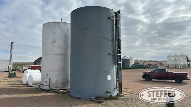Delta 400 BBL fuel tank