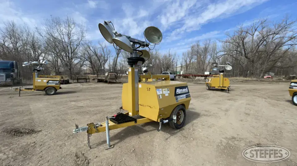 2012 Allmand Maxi-Light V-TWR Generators More Than 500 kW