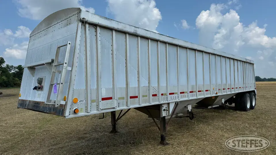 1990 Cornhusker Hopper Bottom Trailer