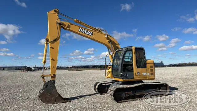 2008 Deere 135C RTS