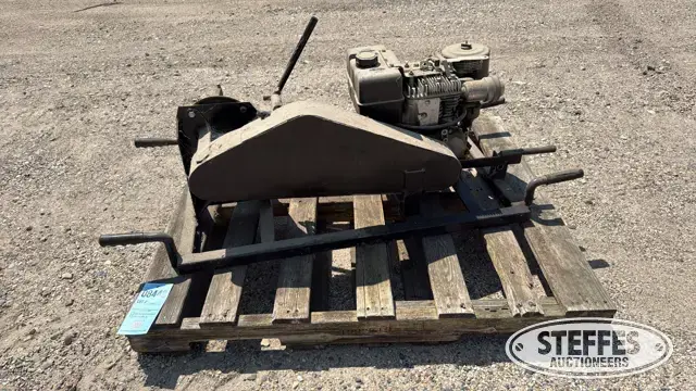 Gas powered pump