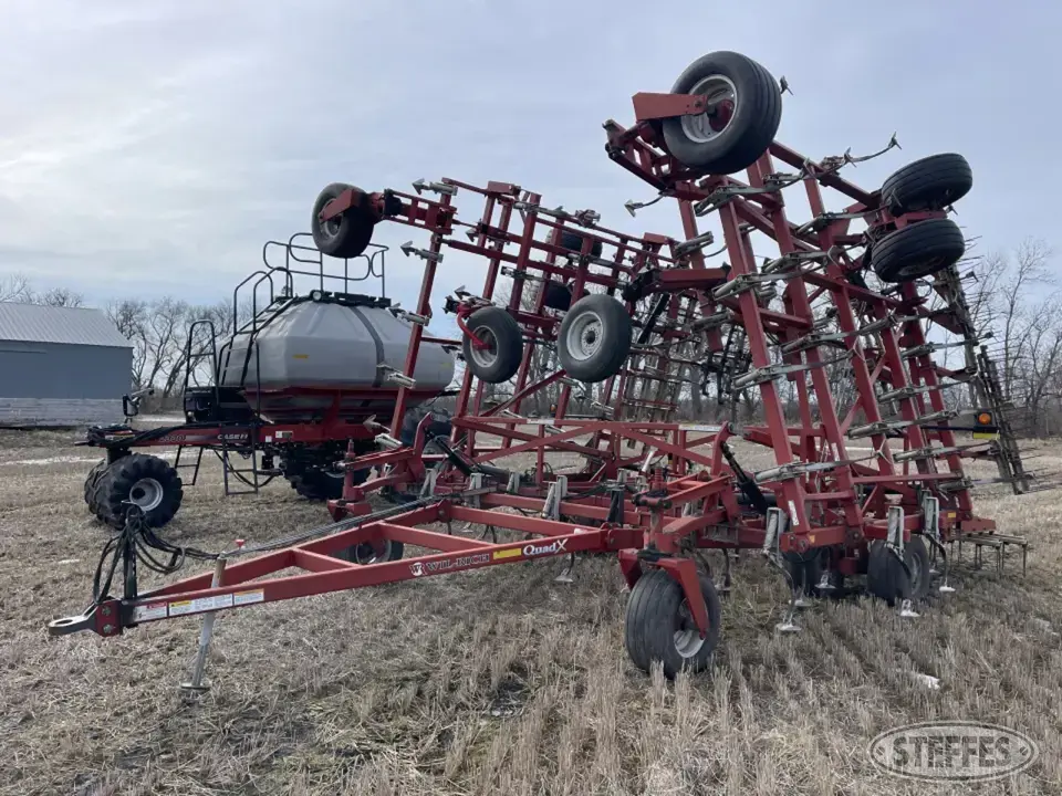 Wil-Rich Quad X Field Cultivator