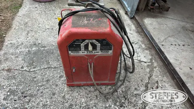 Lincoln Electric AC-225