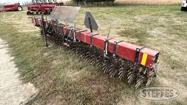 Hiniker 700
