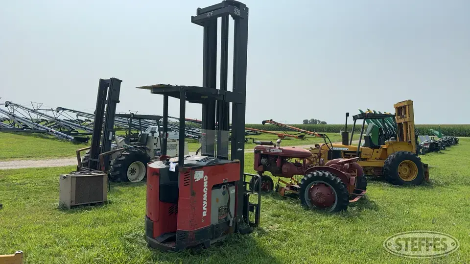 Raymond R40TT-M Warehouse Forklift