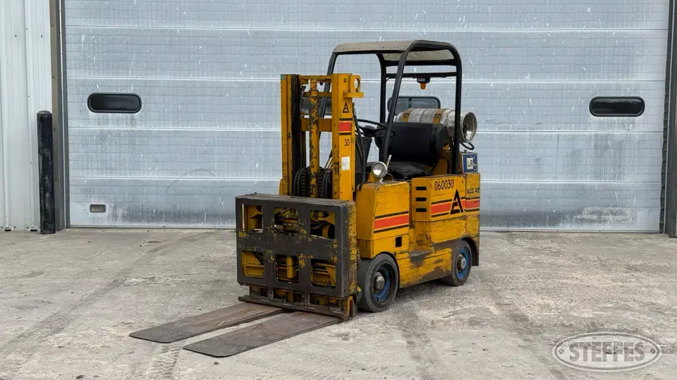 Allis-Chalmers ACC40L Warehouse Forklift