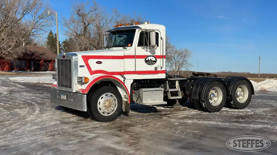 1995 Peterbilt 378 Conventional Truck without Sleeper