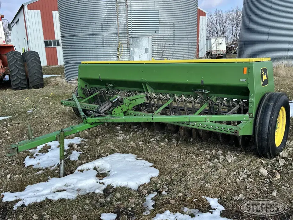 John Deere 8300 Press Drill
