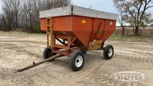 J&M gravity wagon
