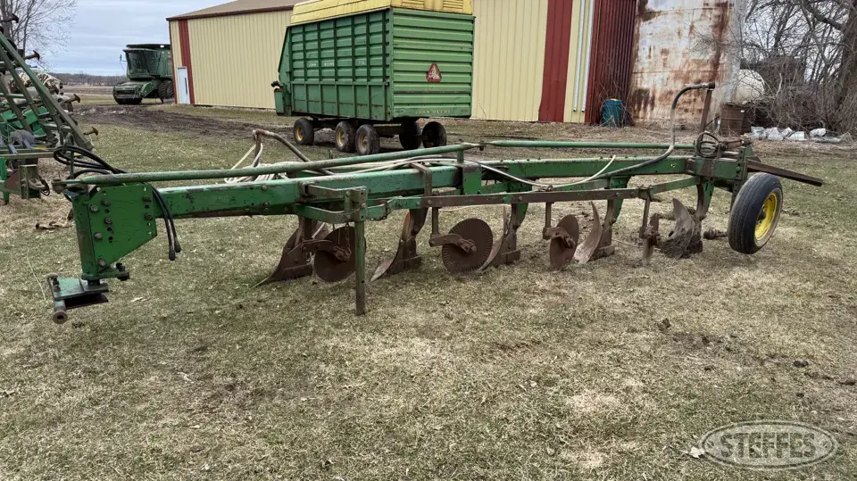 John Deere 450 Plow