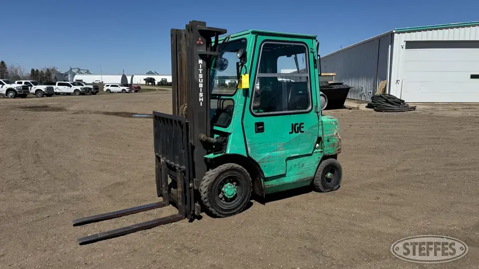 Mitsubishi FG25B Warehouse Forklift