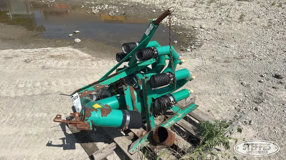 Houle tool bar distributor Manure Application Equipment