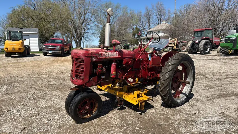 Farmall C Collectible Show Tractors-Stationary Engine