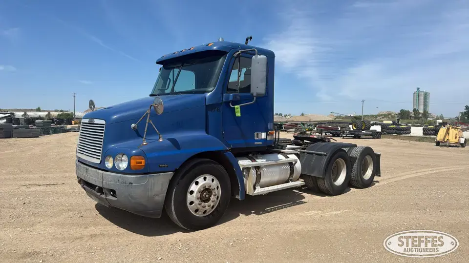 2004 Freightliner Century 112 Conventional Truck without Sleeper