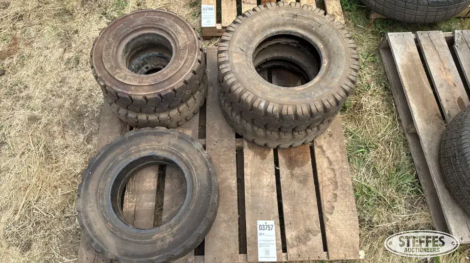 (5) Tires Construction Equipment Tire