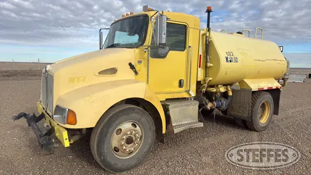 2007 Kenworth T300 2,000 gal.