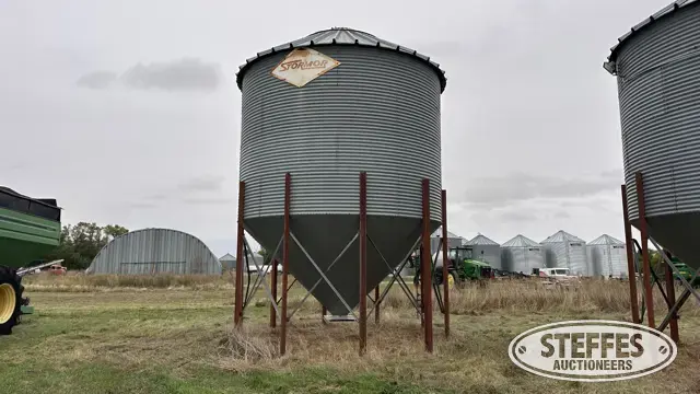 Stormor hopper bin