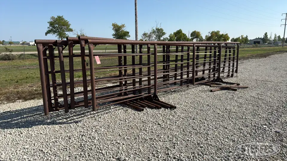 (7) Stur-D freestanding cattle panels Livestock Handling