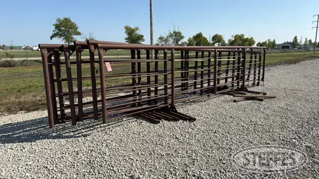 (7) Stur-D freestanding cattle panels