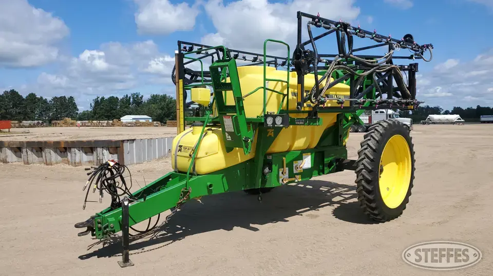 2014 Top Air 1200 Pull-Type Sprayer