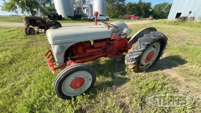 1940 Ford 9N