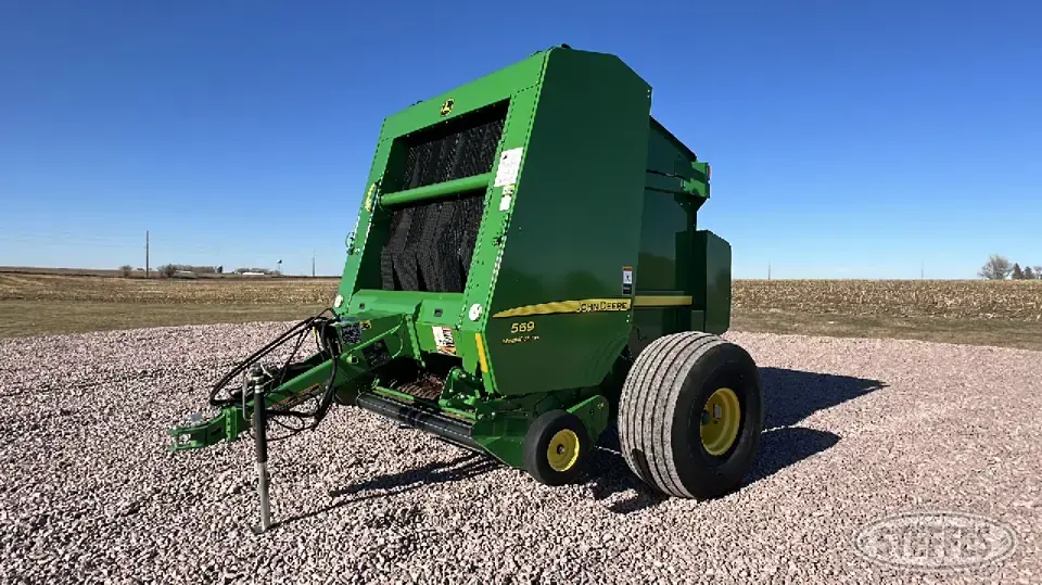 2017 John Deere 569 Round Baler
