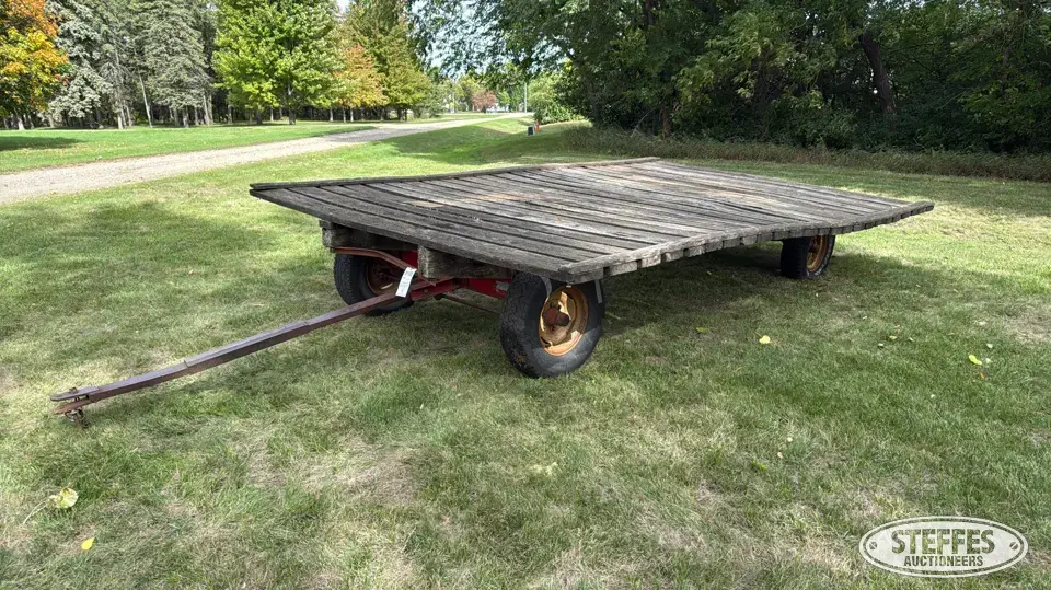 4-wheel hay wagon Farm Support Item
