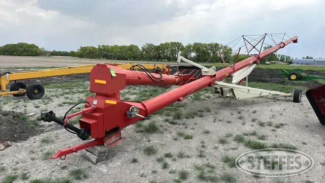 Farm King 1370