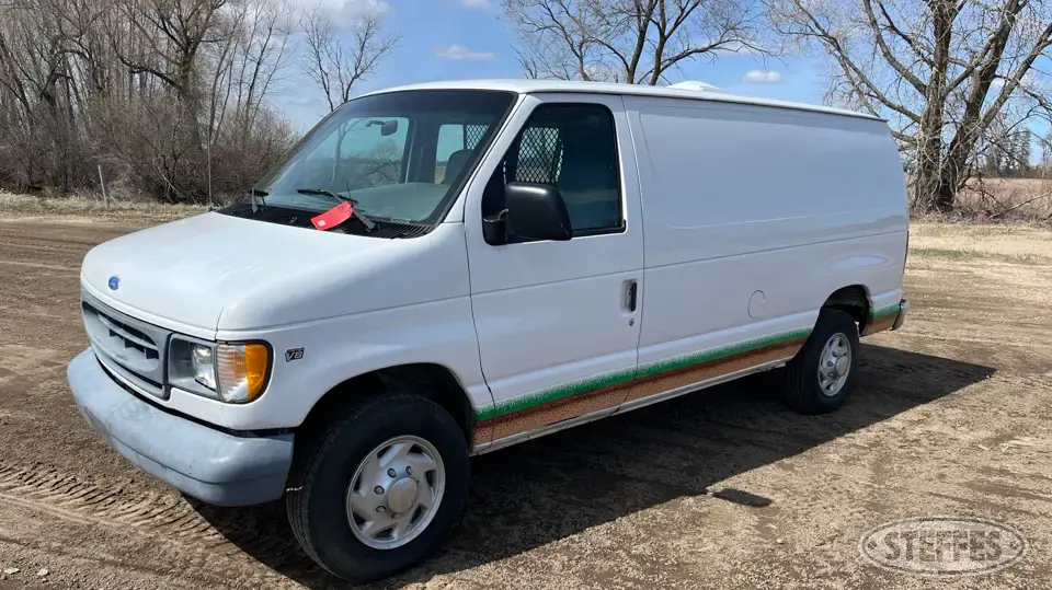 1999 Ford E-250 Van