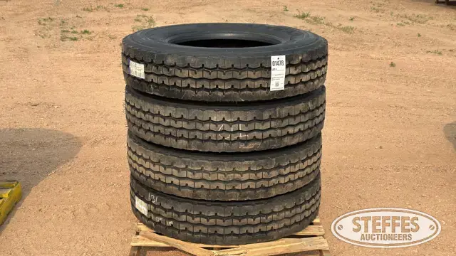 (4) 11R24.5 tires