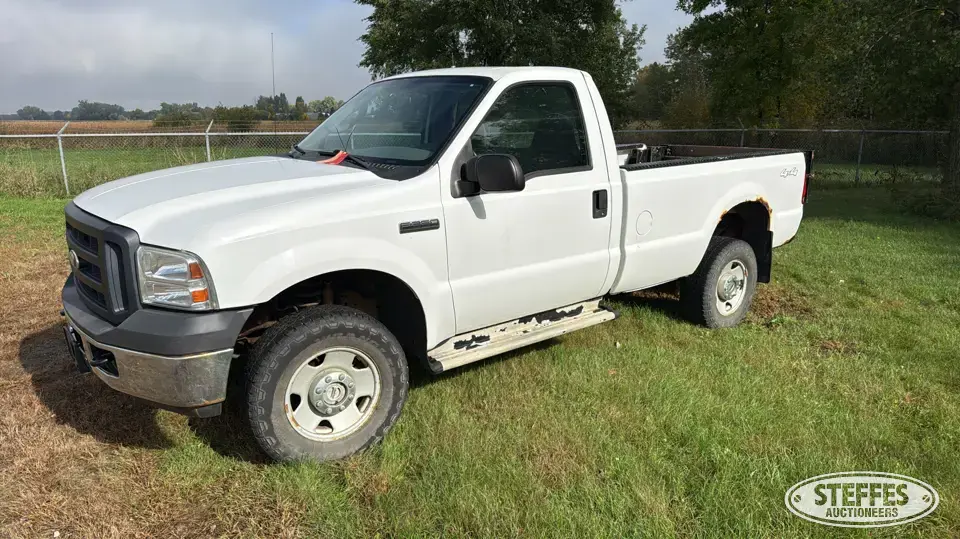 2006 Ford F-350 XL 1 Ton Pickup
