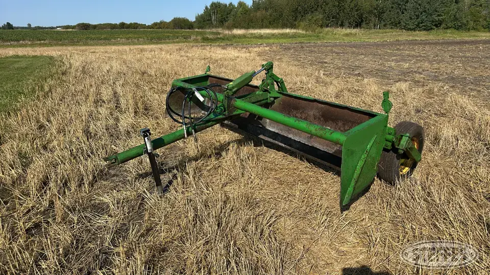 John Deere Killefer pull-type box blade