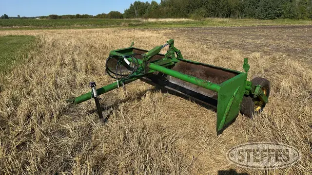 John Deere Killefer pull-type box blade