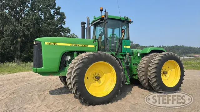 2000 John Deere 9200