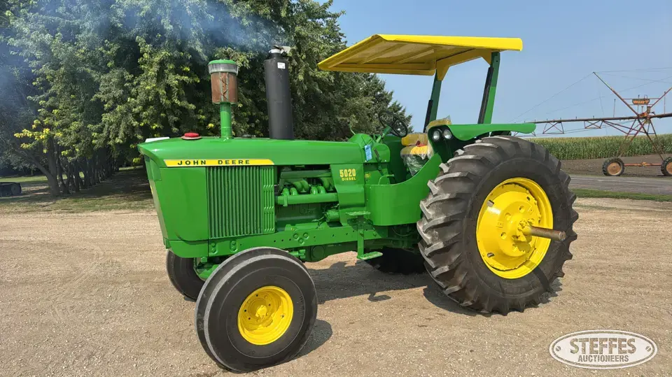 1971 John Deere 5020 2WD Tractor