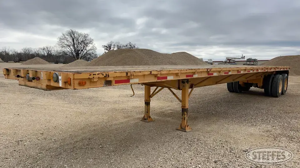 1982 Dorsey Flatbed Trailer