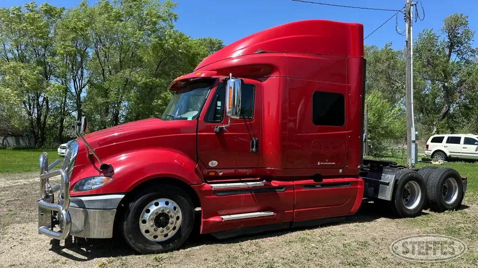 2016 International ProStar Conventional Truck with Sleeper