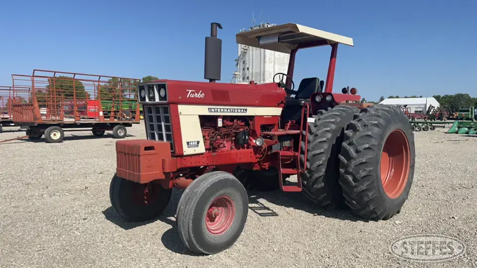 1973 International 1466 2WD Tractor