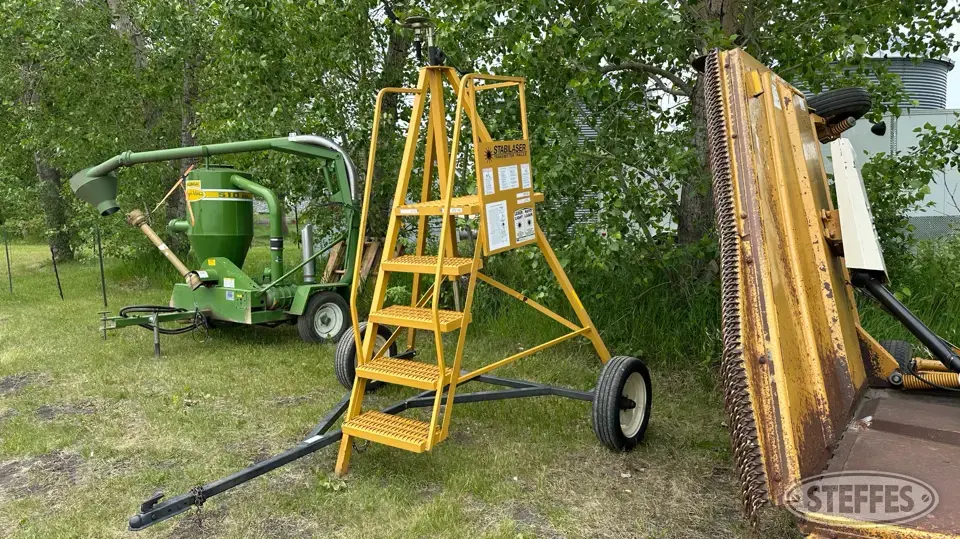 Rust Sales Stands and Accessory