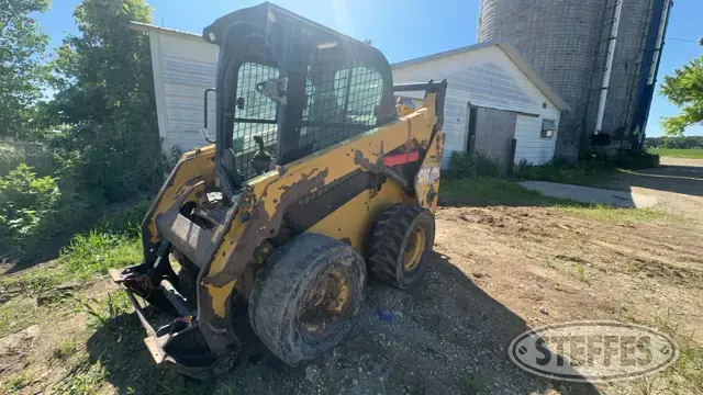 CAT 242D