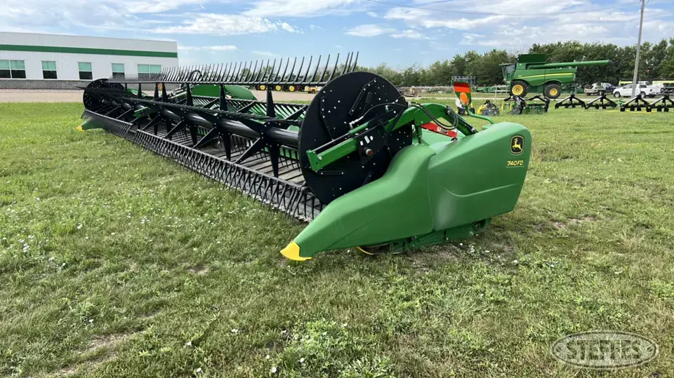 2020 John Deere 740FD Draper Head