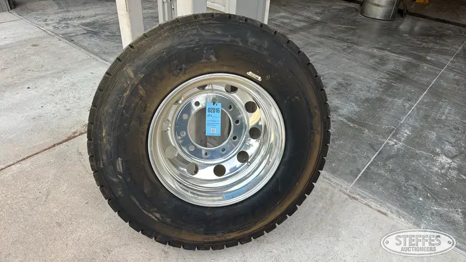 Cooper 11R22.5 Truck Tire